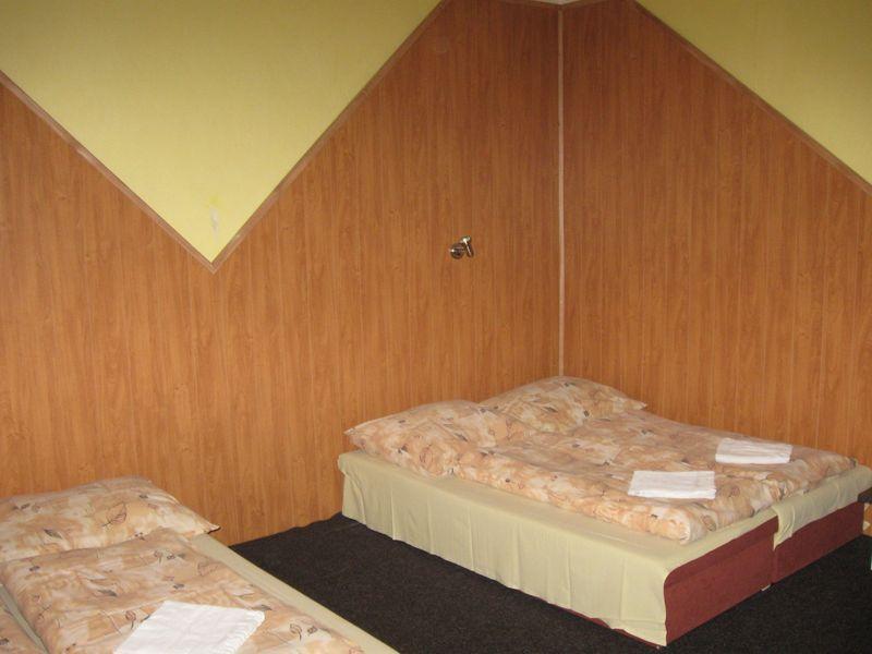 Hotel Reoneo Vernirovice Экстерьер фото